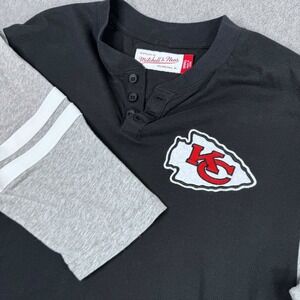 Mitchell & Ness Throwback Kansas City Chiefs Team NFL Logo Henley Size Small